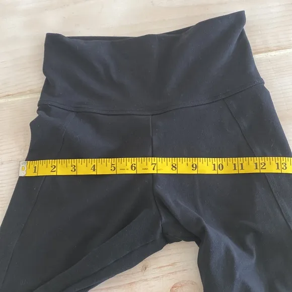 Bombshell black biker shorts in black size medium