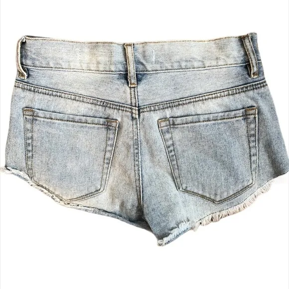 Bullhead | High-Waist Denim Shorts