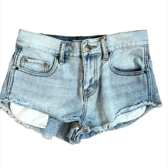 Bullhead | High-Waist Denim Shorts