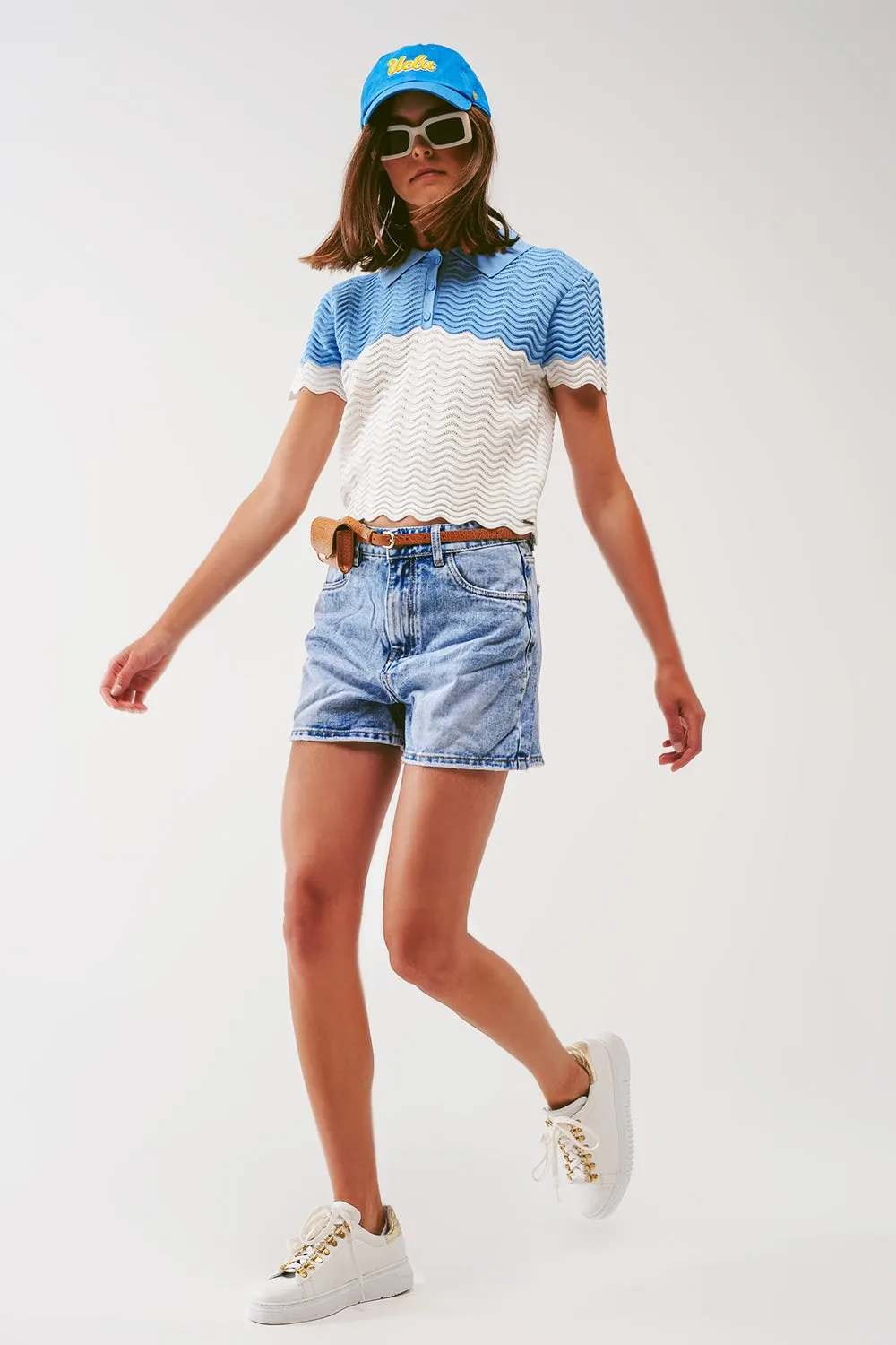 Denim short in light blue wash