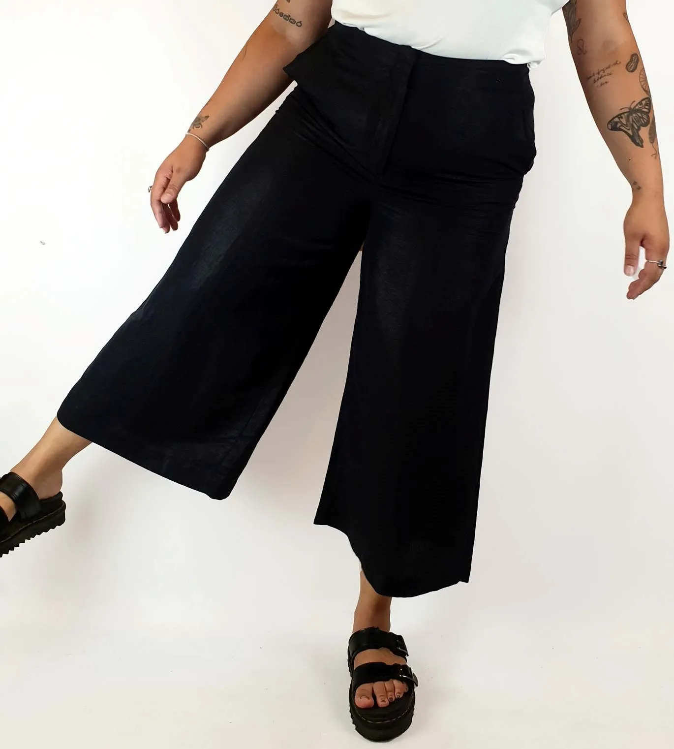 Elk black 100% linen wide leg pants with metallic sheen size 14