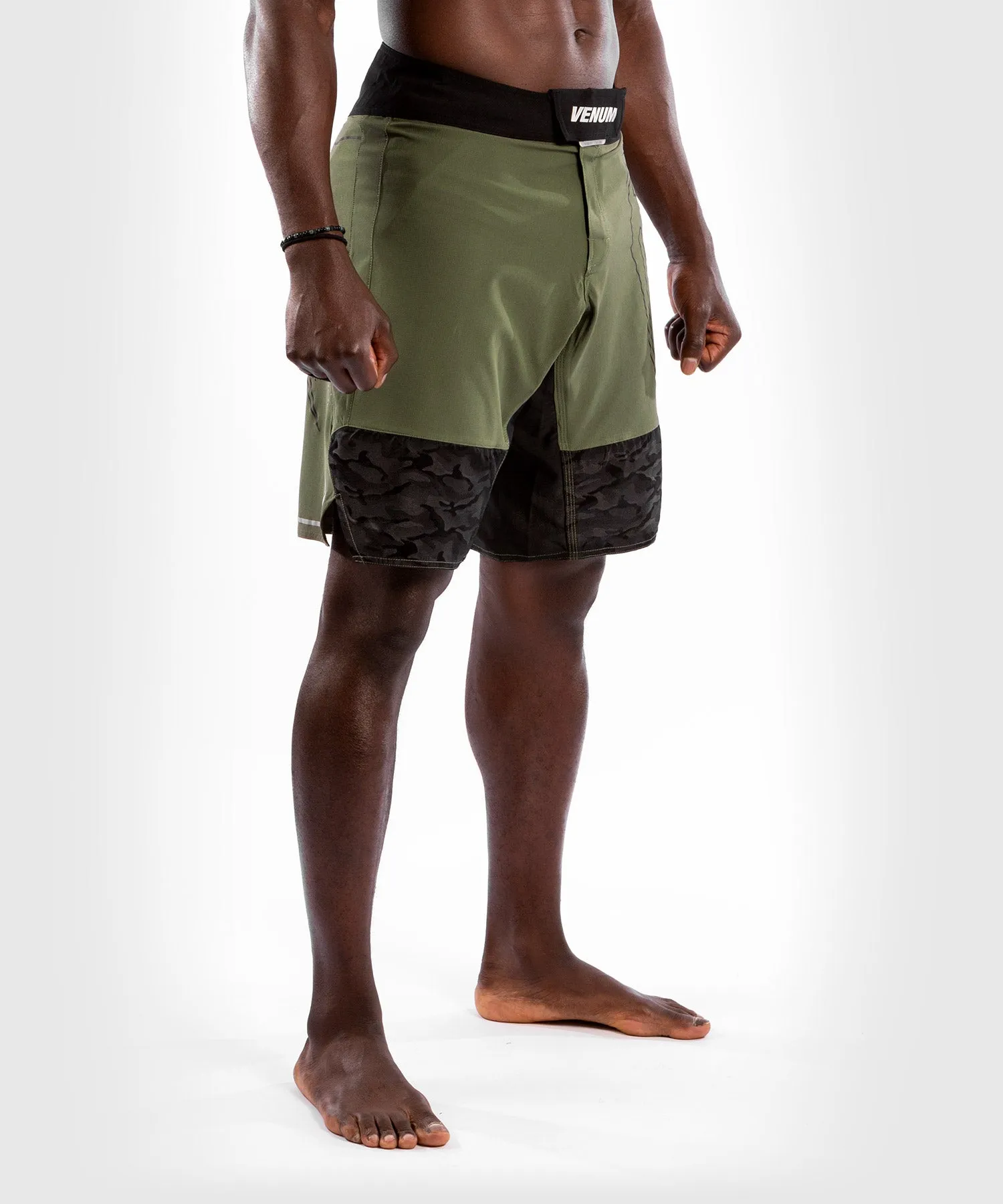 Fightshorts Venum LIGHT 4.0 - Kaki/Zilver