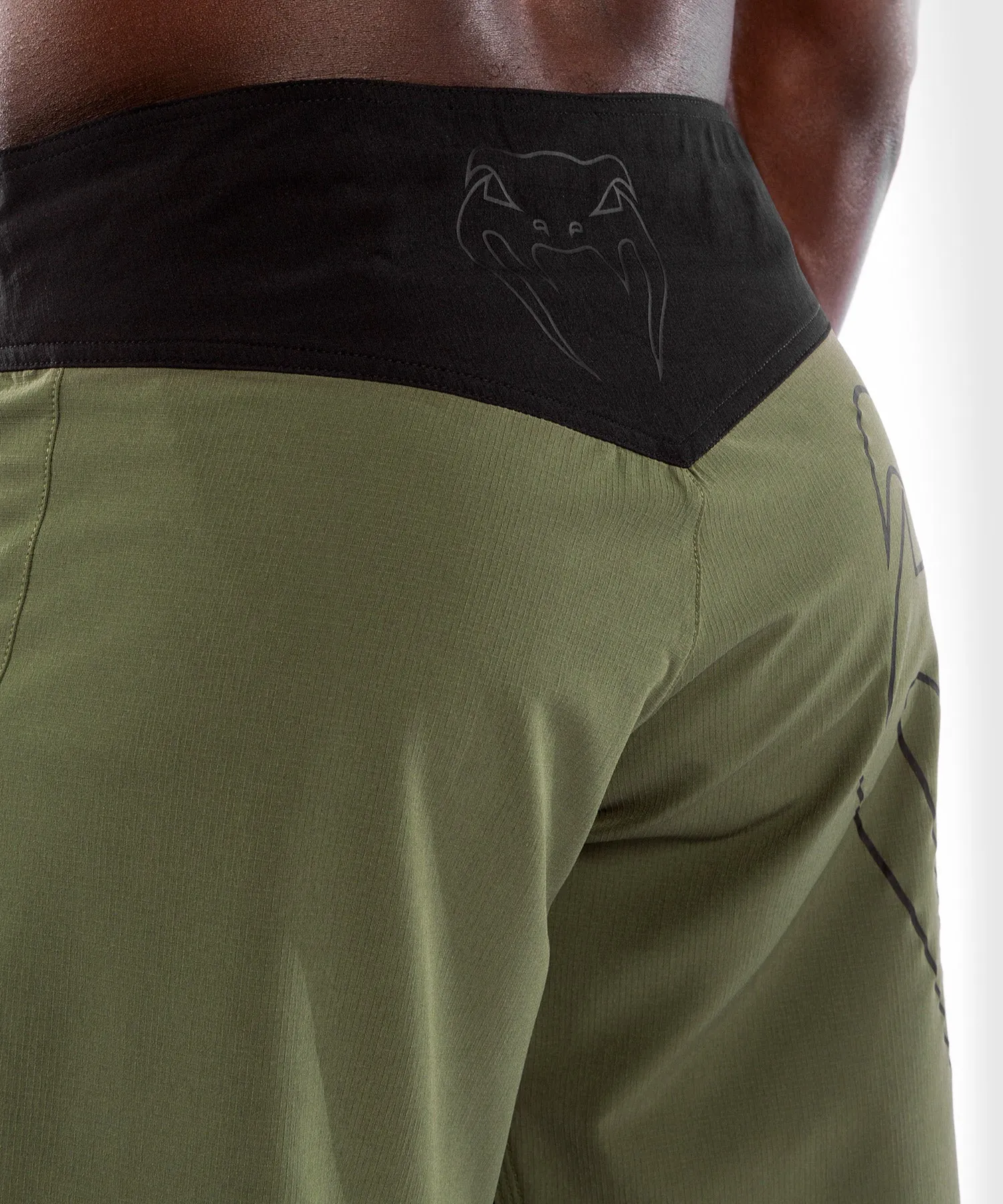 Fightshorts Venum LIGHT 4.0 - Kaki/Zilver