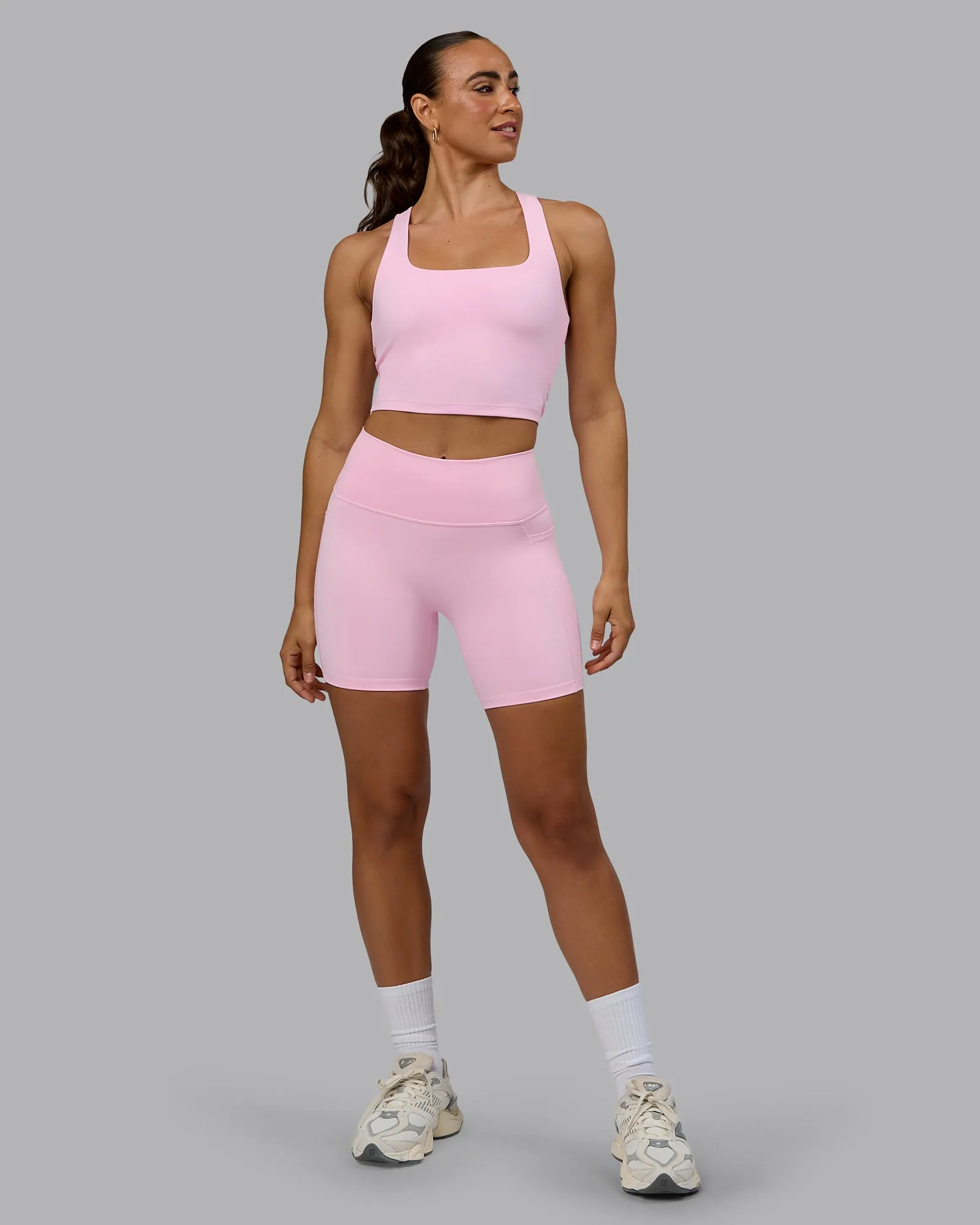 Fusion Mid Short Tight With Pockets - Pale Pink
