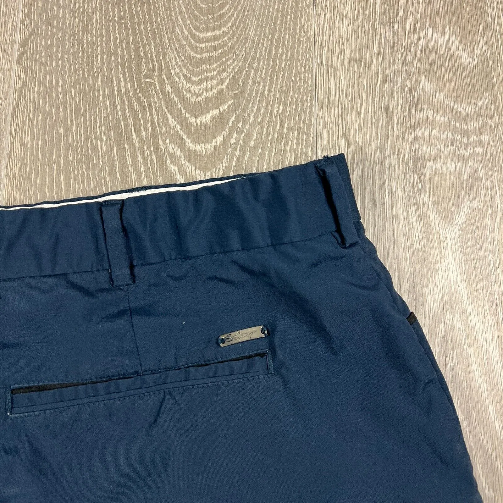 Greg Norman Mens Navy Golf Shorts Size 40