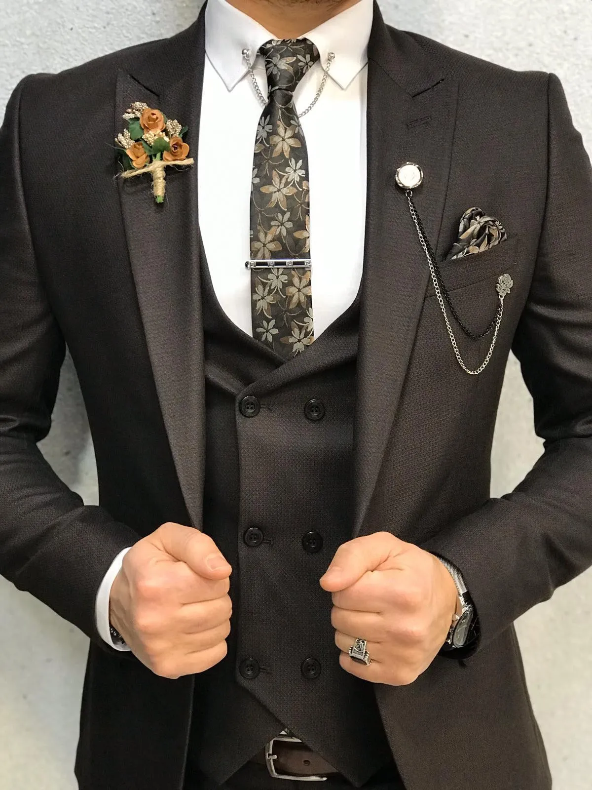 Lancaster Coffee Slim Fit Suit: Elegance Redefined