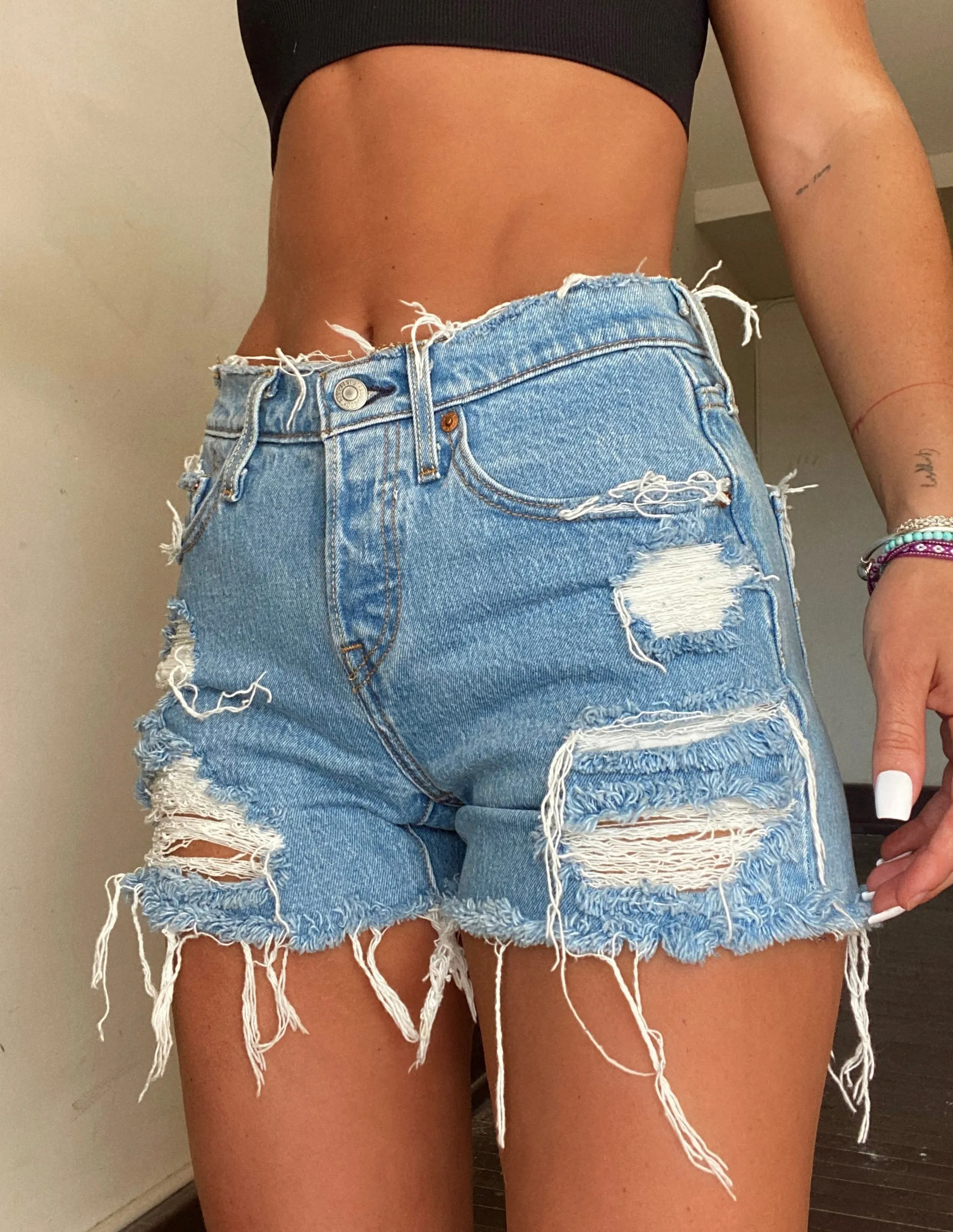 Levi’s 501 Shorts (Size 0)