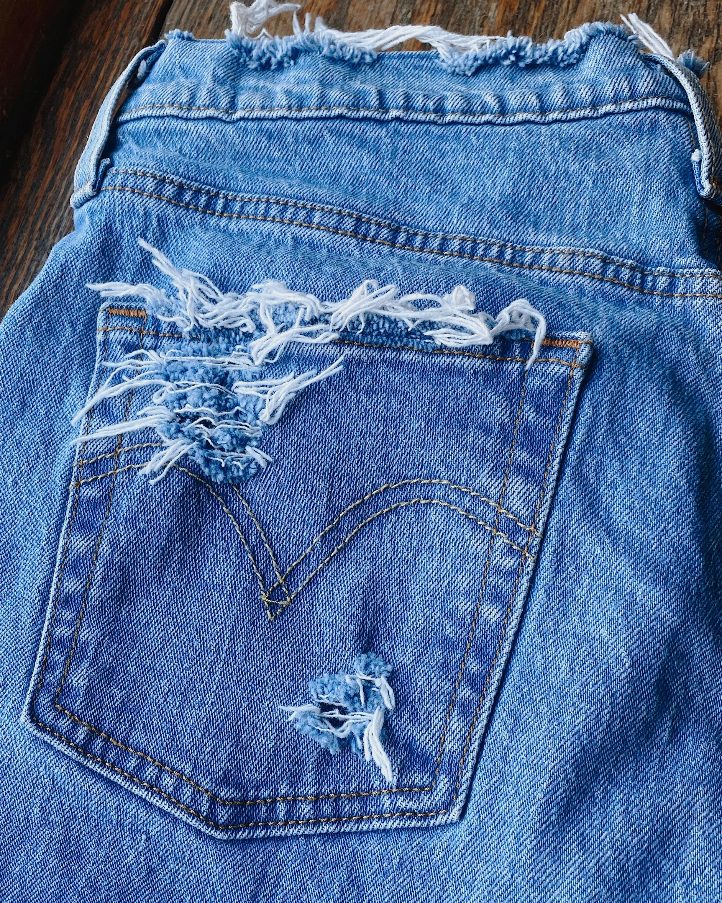 Levi’s 501 Shorts (Size 0)