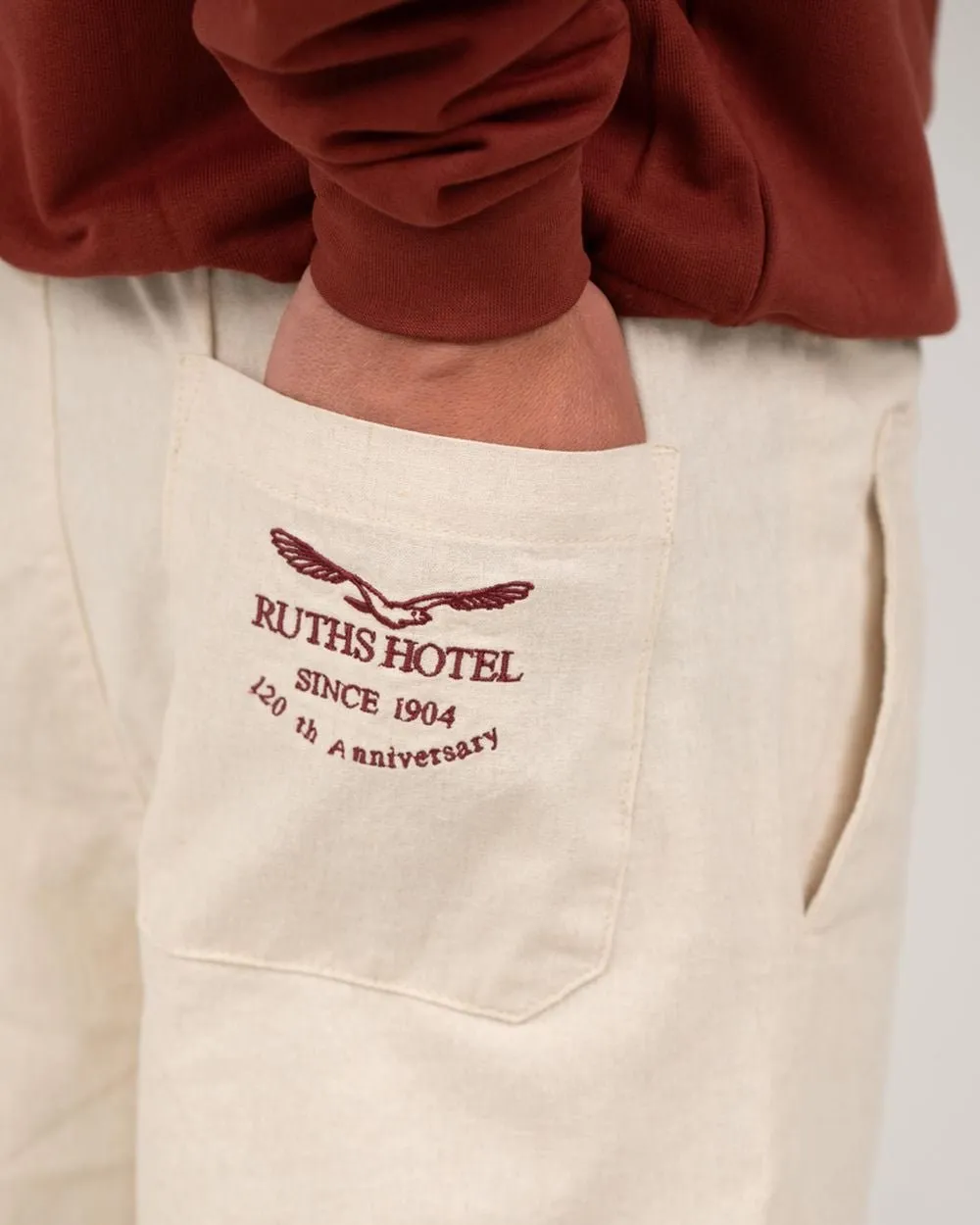 Linen Shorts Beige / Ruths 120 years