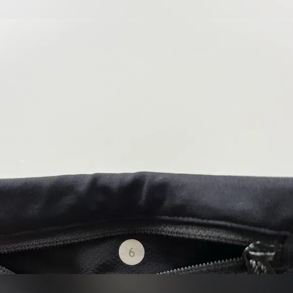 lululemon athletica Speed Up Shorts Pretty Palm Black Angel Wing/Black Size 6