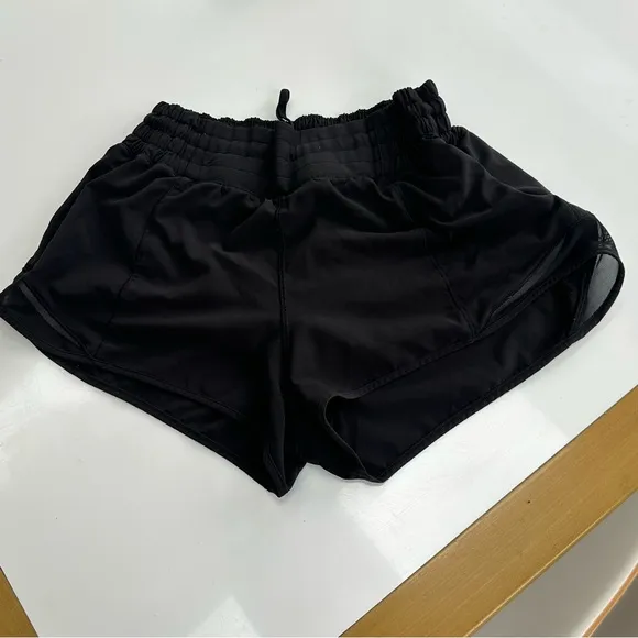 lululemon Hotty Hot High-Rise Lined Short 2.5&quot;