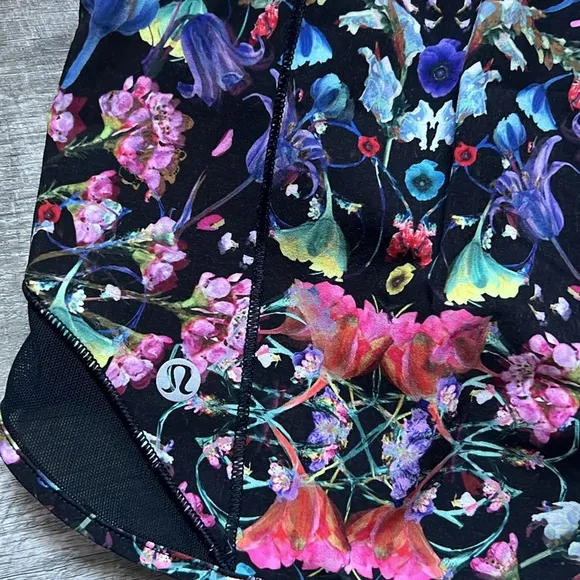 lululemon Hotty Hot High-Rise Lined Short 2.5&quot;