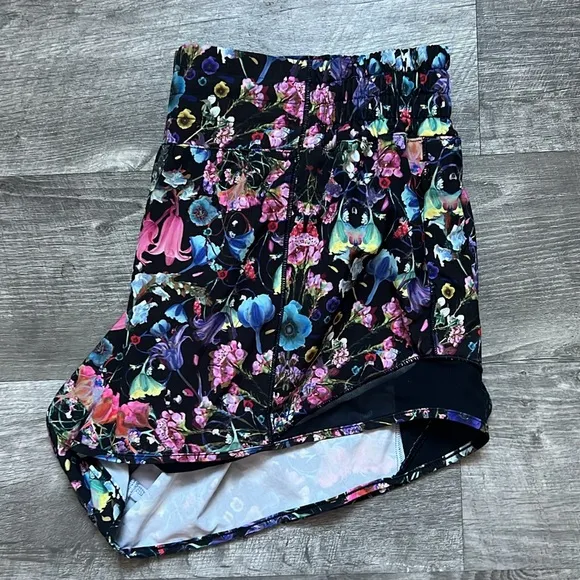 lululemon Hotty Hot High-Rise Lined Short 2.5&quot;