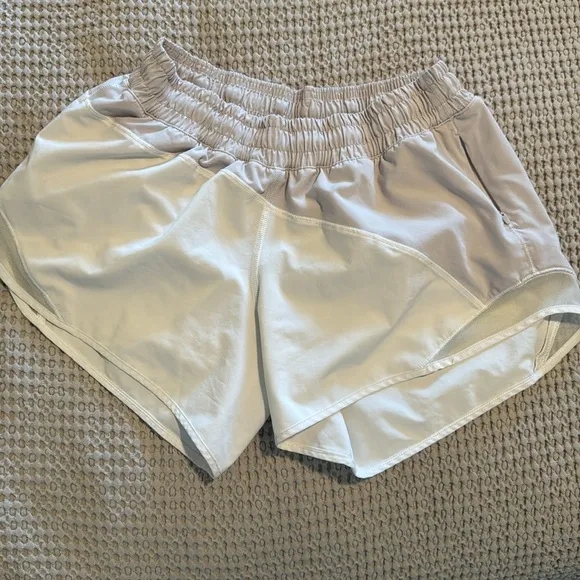 Lululemon hotty hot shorts asym light chrome and white