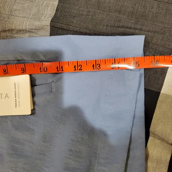NWT Athleta light blue shorts size 20