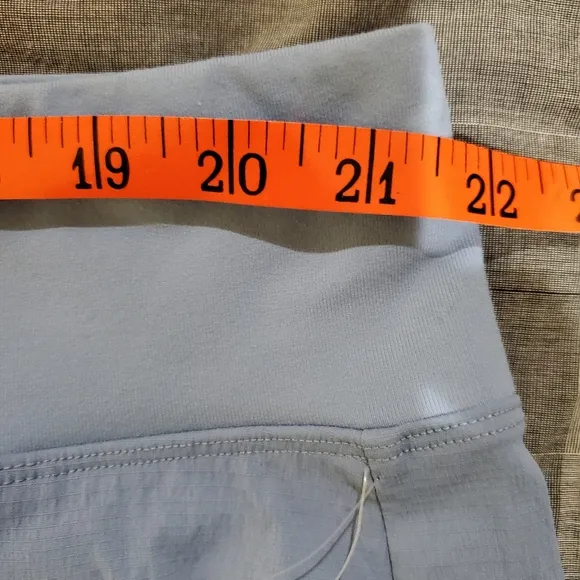 NWT Athleta light blue shorts size 20