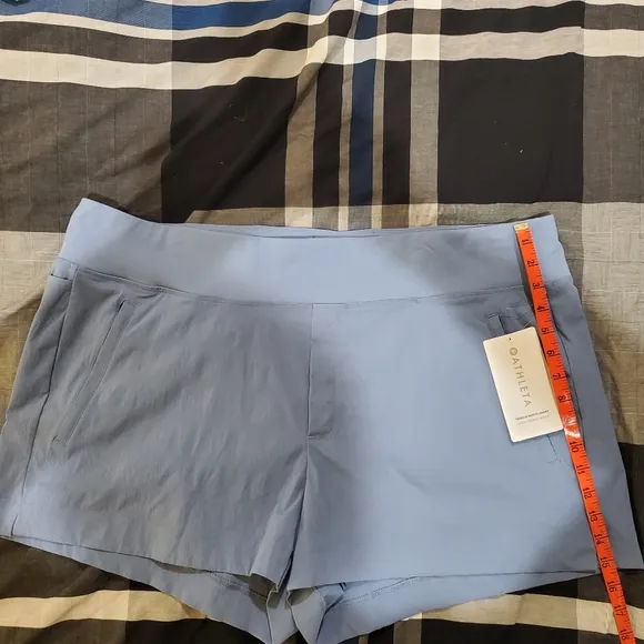 NWT Athleta light blue shorts size 20