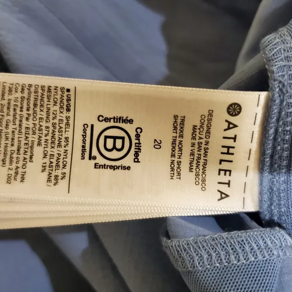 NWT Athleta light blue shorts size 20