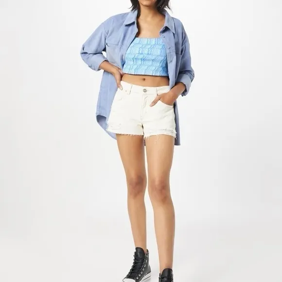 NWT Urban Outfitters Denim Shorts Size 26 Low Rise Harri Neutral Cream Color