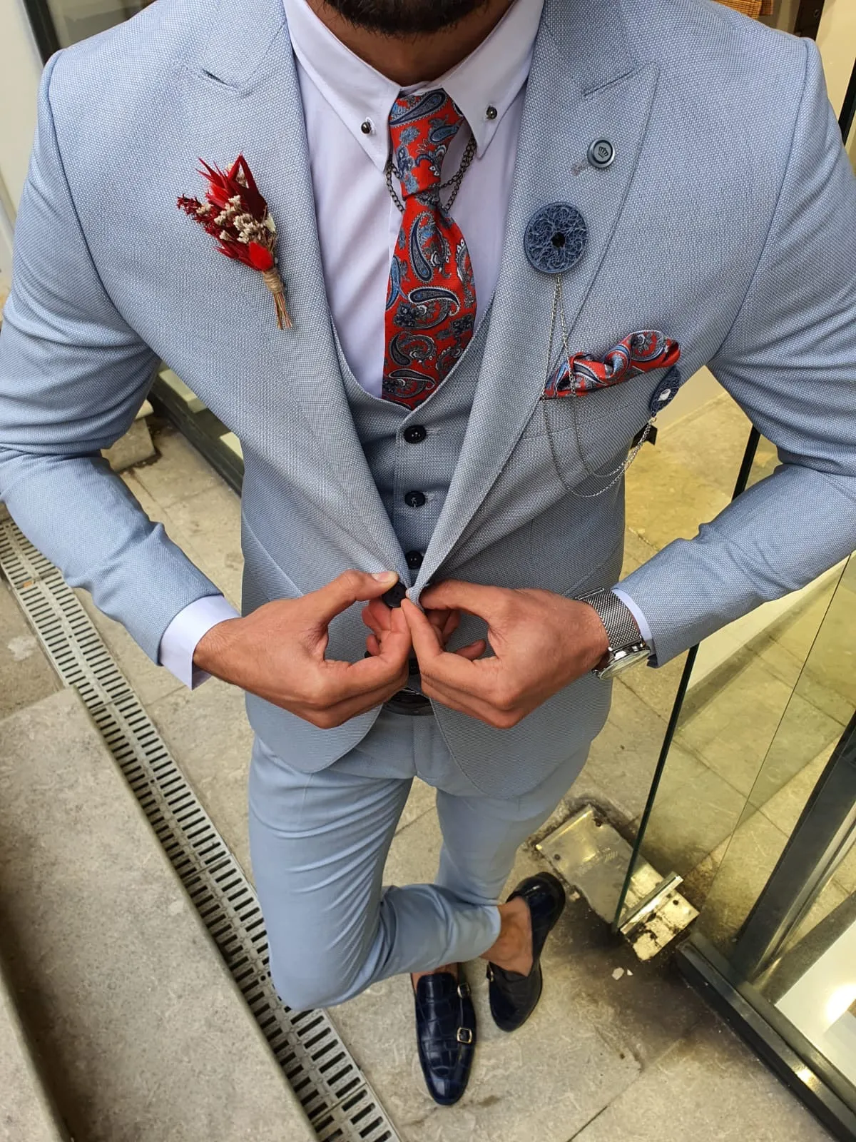 Olympia Blue Slim Fit Suit – The Perfect Choice for Every Occasion