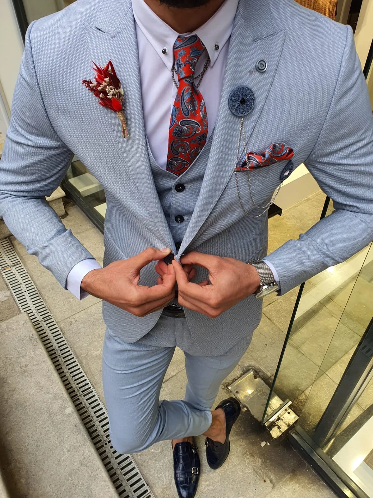 Olympia Blue Slim Fit Suit – The Perfect Choice for Every Occasion
