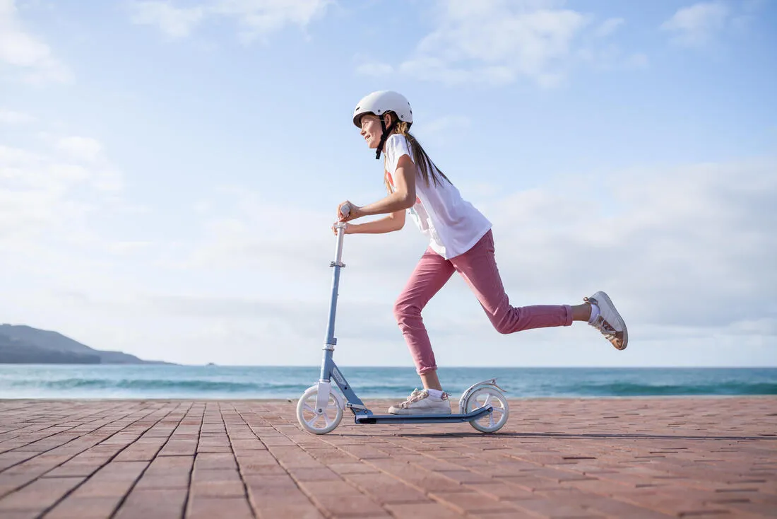 Scooter Mid 7 With Stand