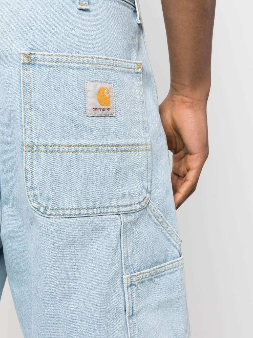 Single knee denim jeans