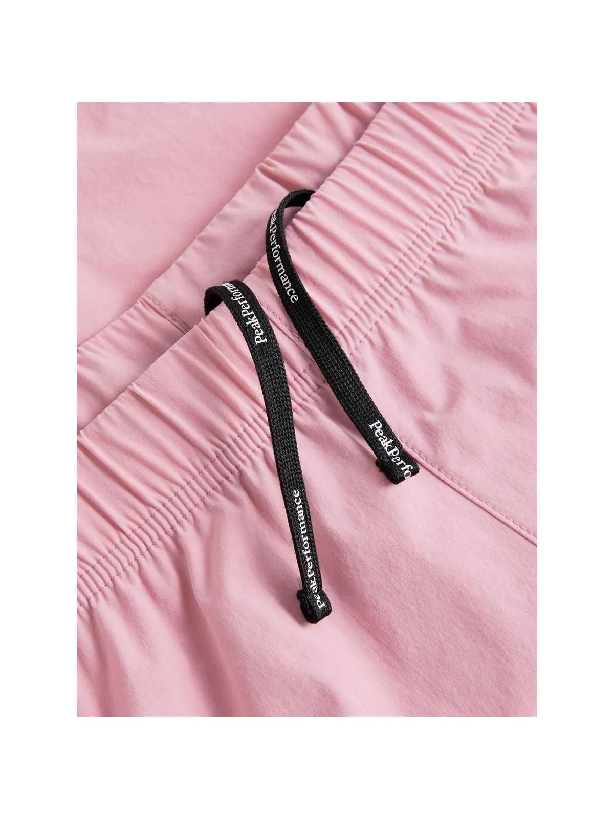 Szorty Peak Performance W Light Woven Shorts różowy
