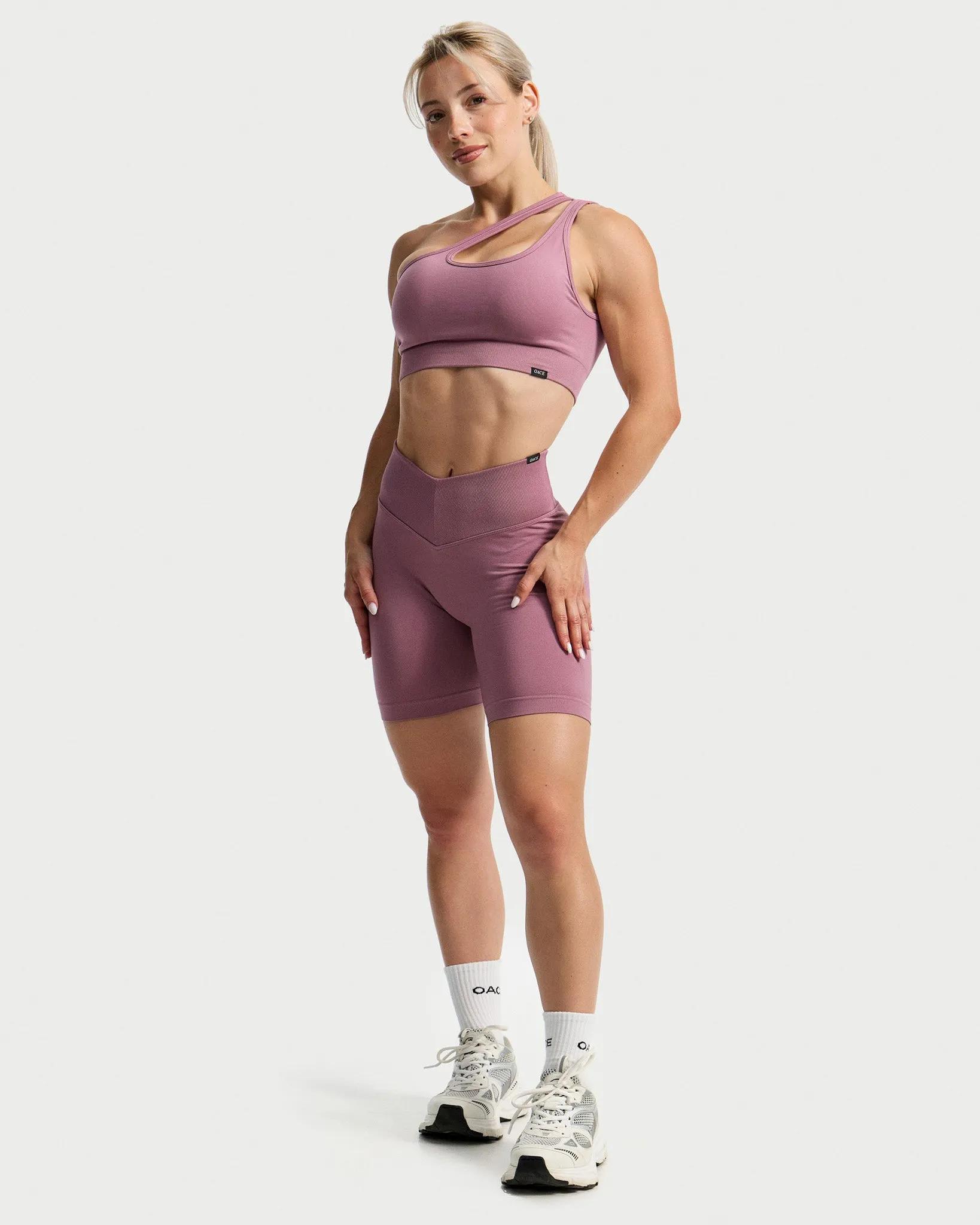Toned V-Shape Shorts (Outlet)