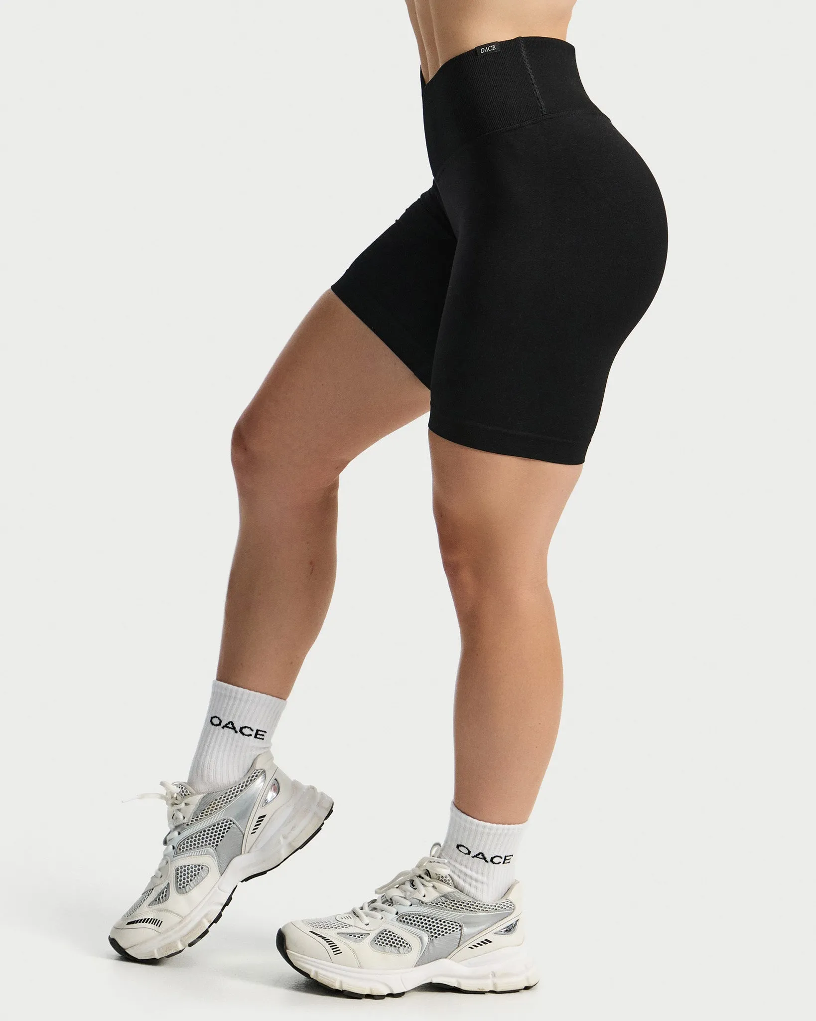 Toned V-Shape Shorts (Outlet)