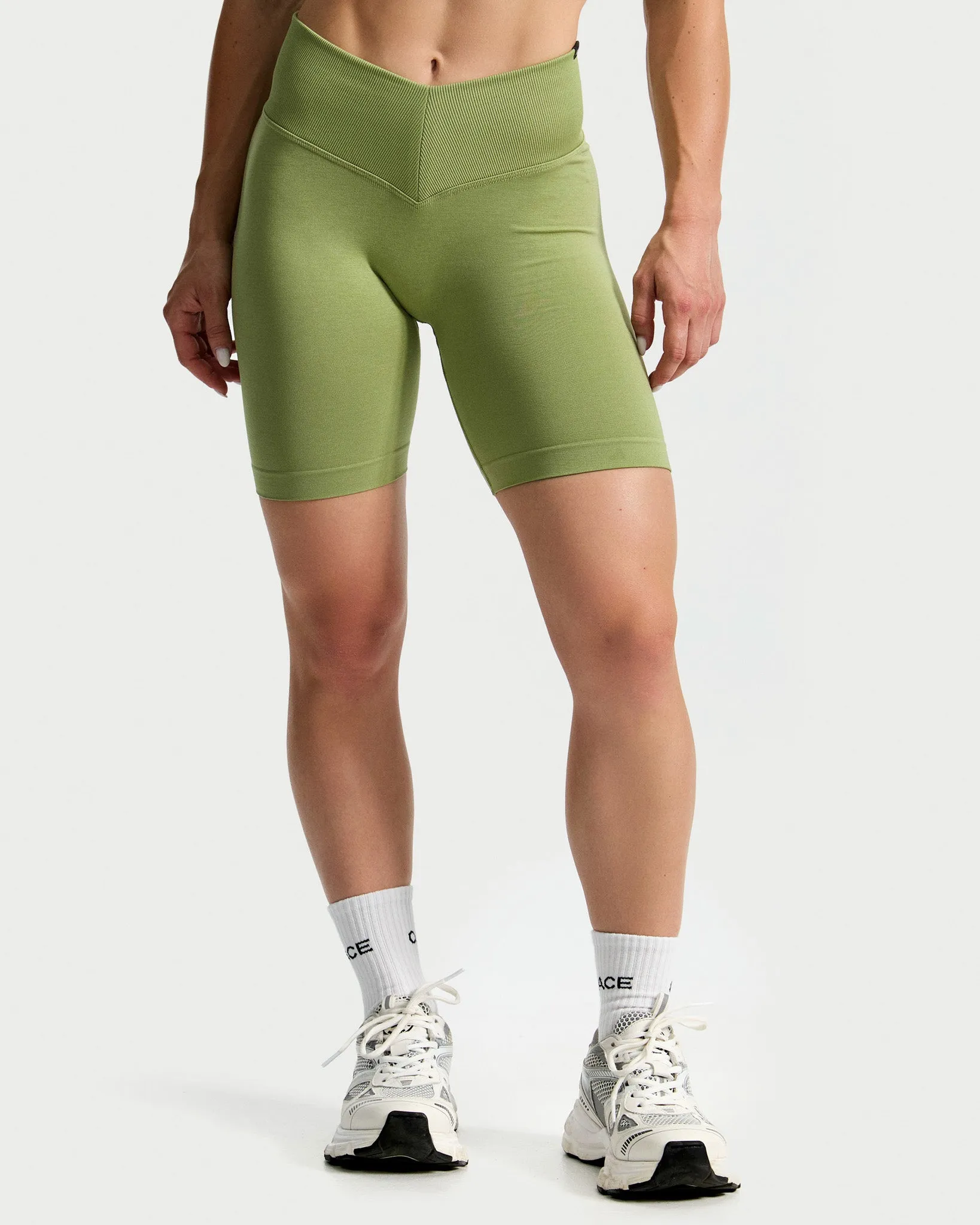 Toned V-Shape Shorts (Outlet)
