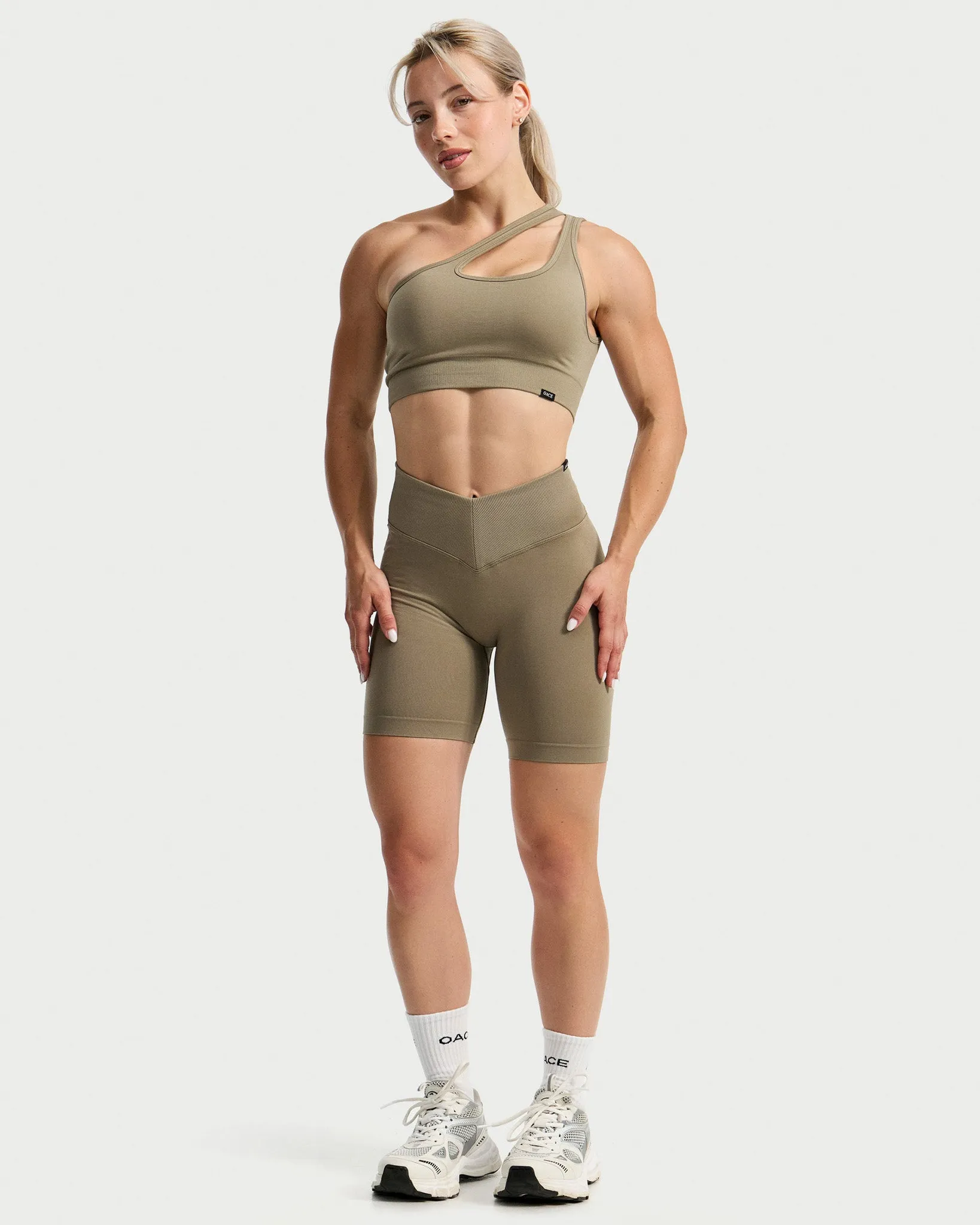 Toned V-Shape Shorts (Outlet)