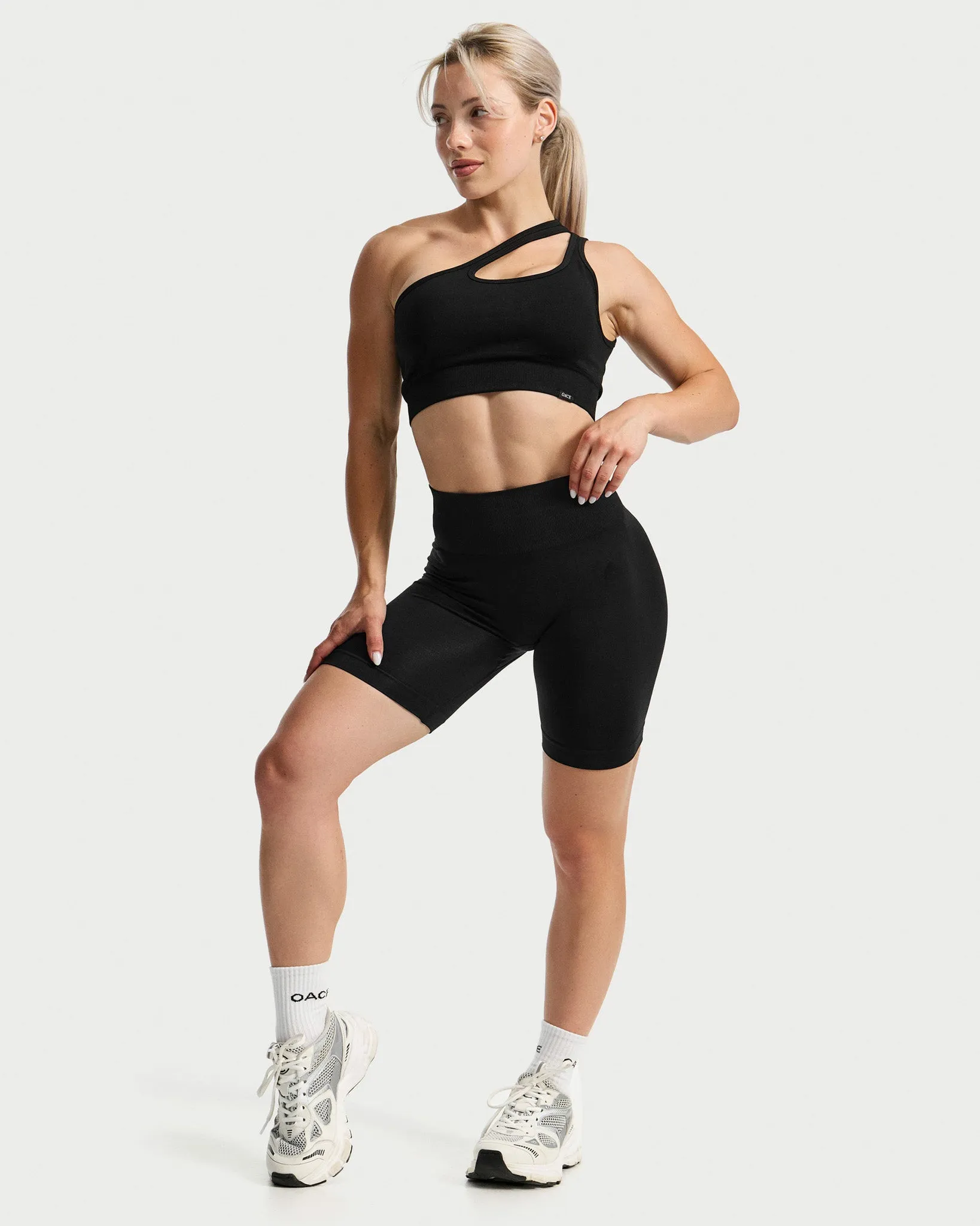Toned V-Shape Shorts (Outlet)