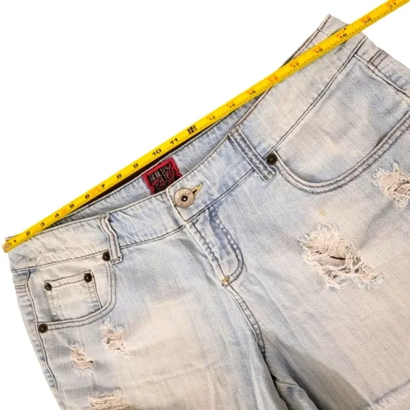 Torrid Pink Label Light Wash Distressed Frayed Cutoff Jeans Shorts, 16 - EUC