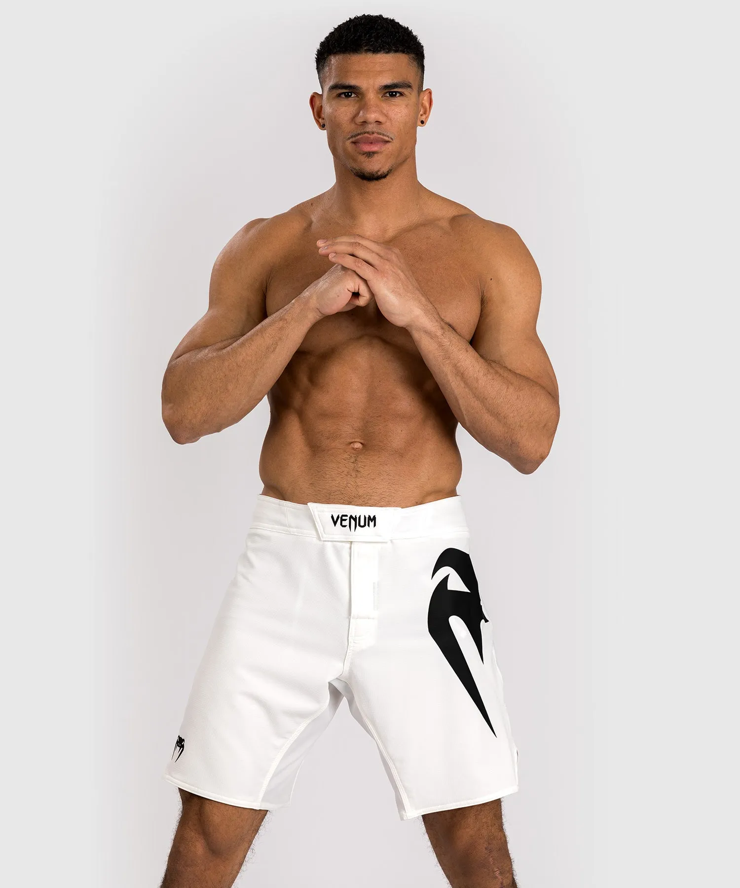 Venum Light 5.0 Vechtshorts - Wit/Zwart