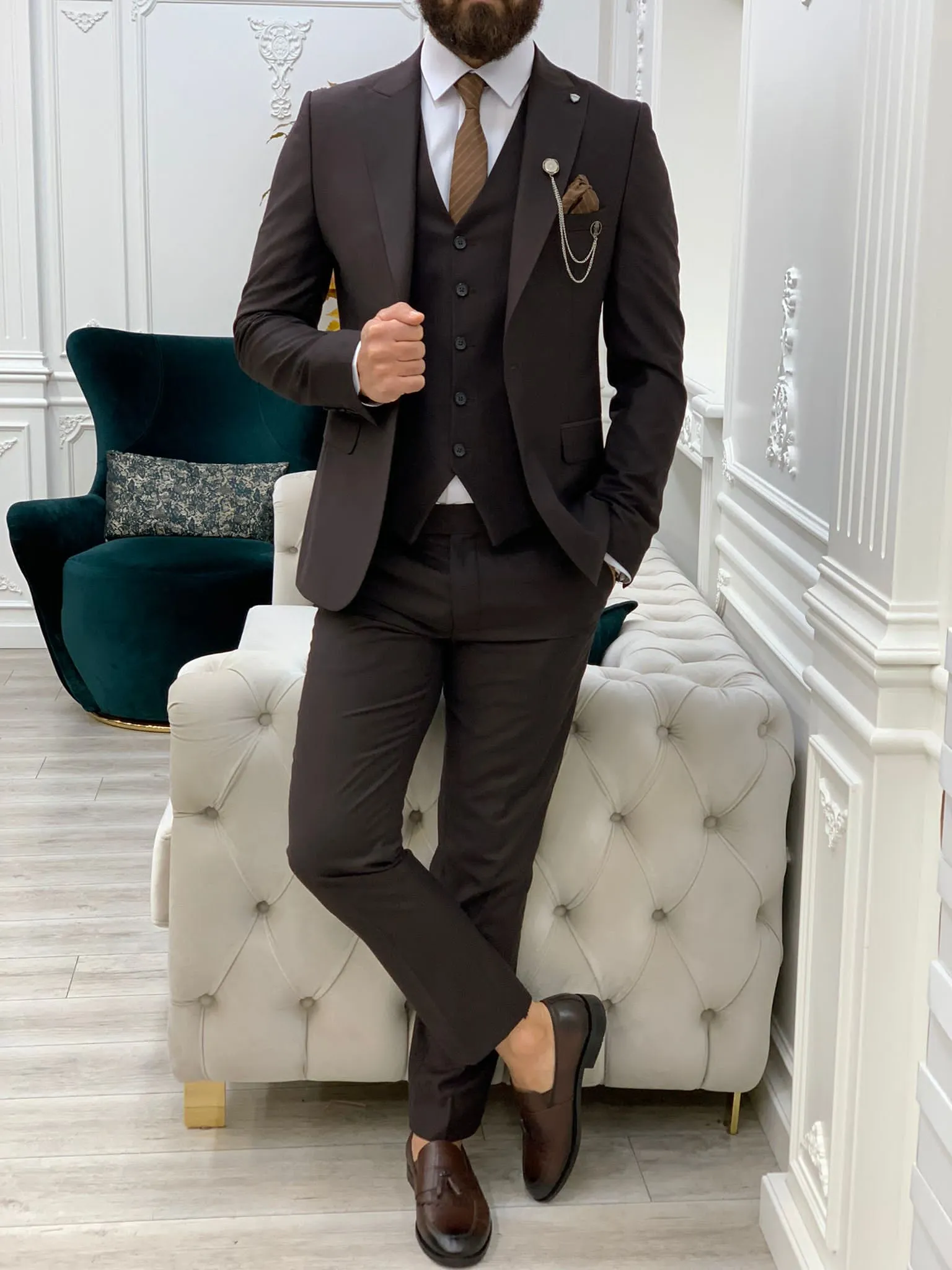 Vince Coffee Slim Fit Peak Lapel Suit - Elegant Three-Piece Ensemble