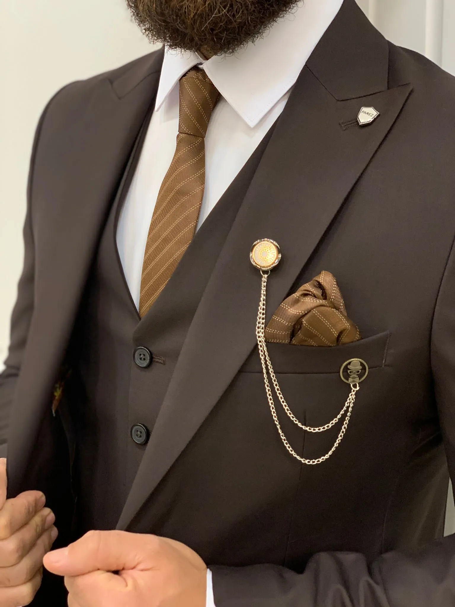 Vince Coffee Slim Fit Peak Lapel Suit - Elegant Three-Piece Ensemble