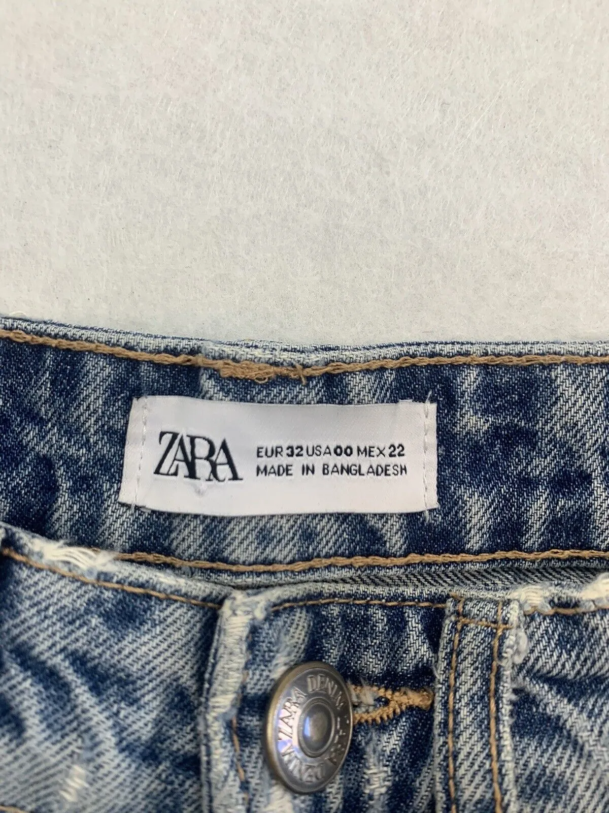 Women’s Zara Denim Shorts Size Euro 32 / US 00