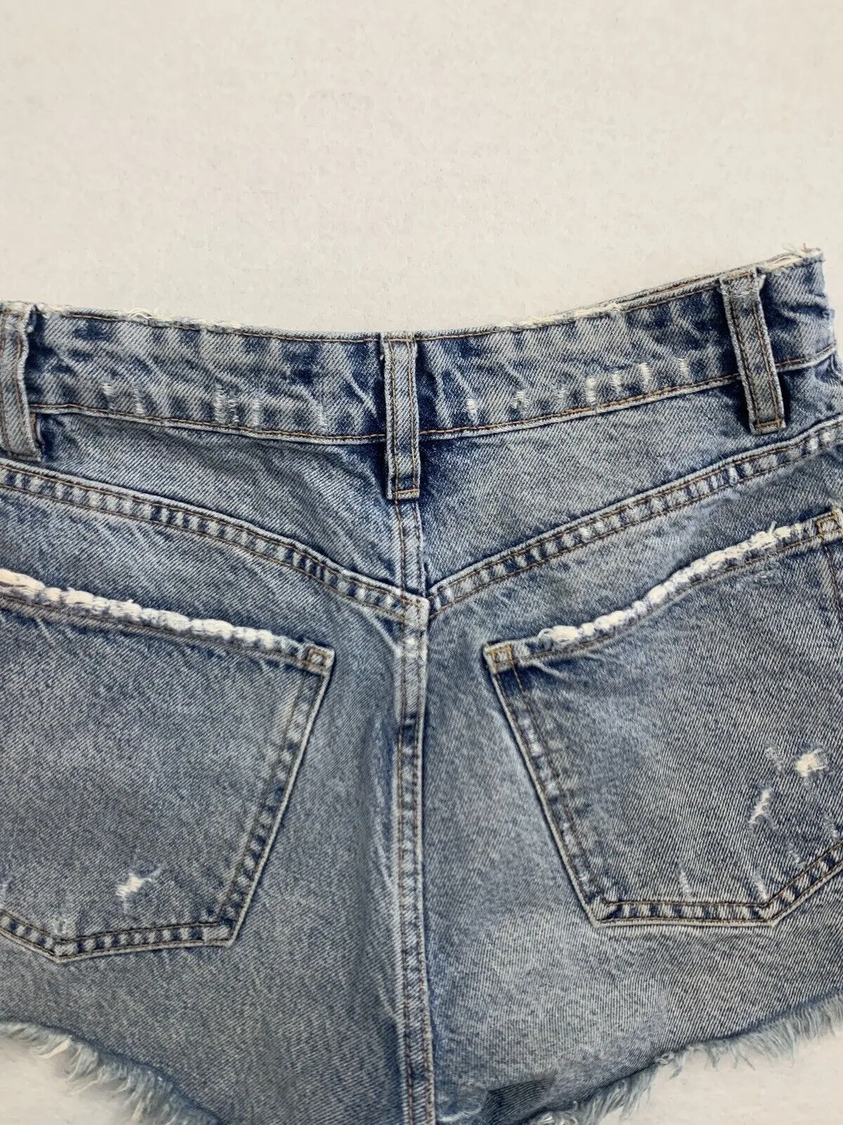 Women’s Zara Denim Shorts Size Euro 32 / US 00