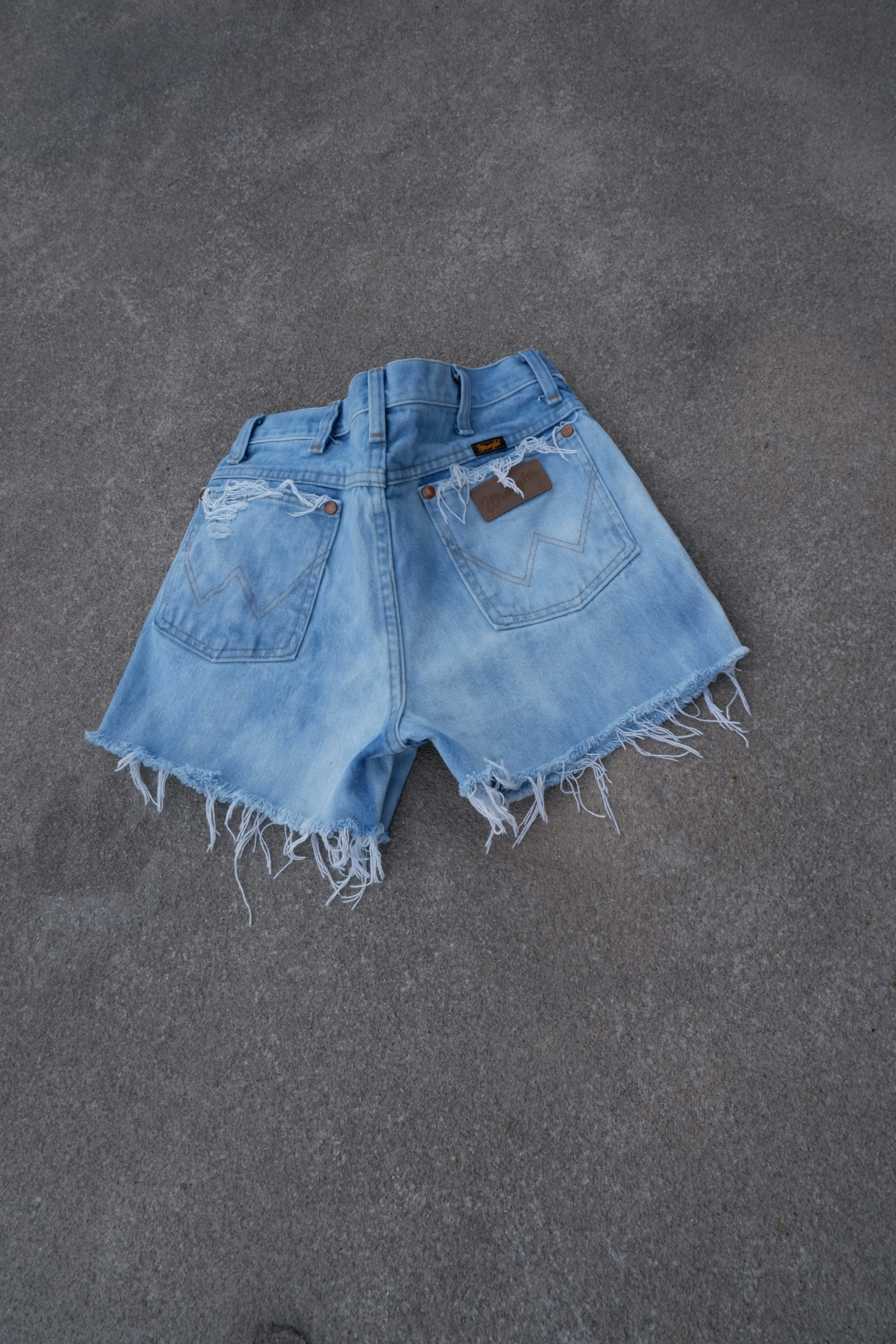 Wrangler Cut-offs (Size 9)